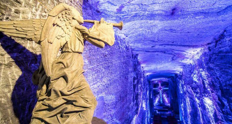 La impresionante Catedral hecha de sal  que se encuentra bajo tierra